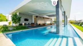 Stunning family house pool 5 min from the beach